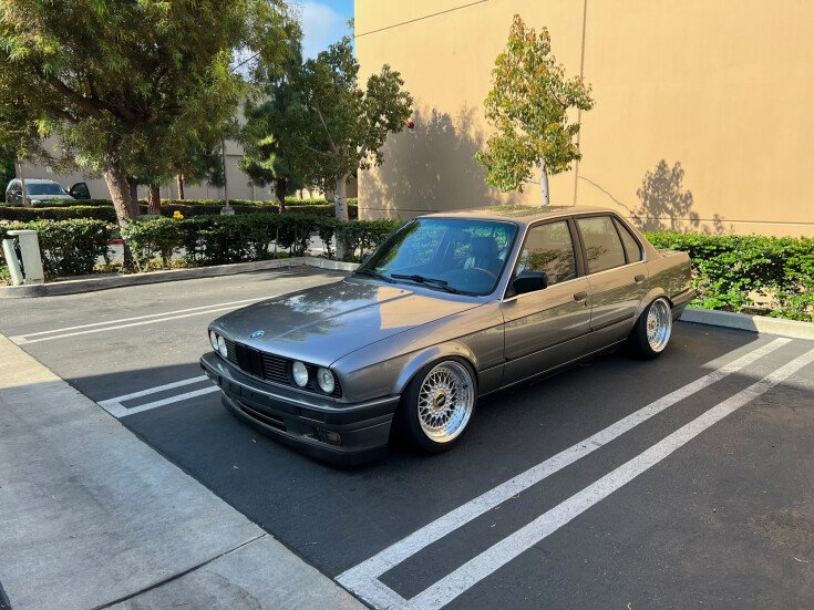 Thumbnail Photo undefined for 1989 BMW 325i Sedan